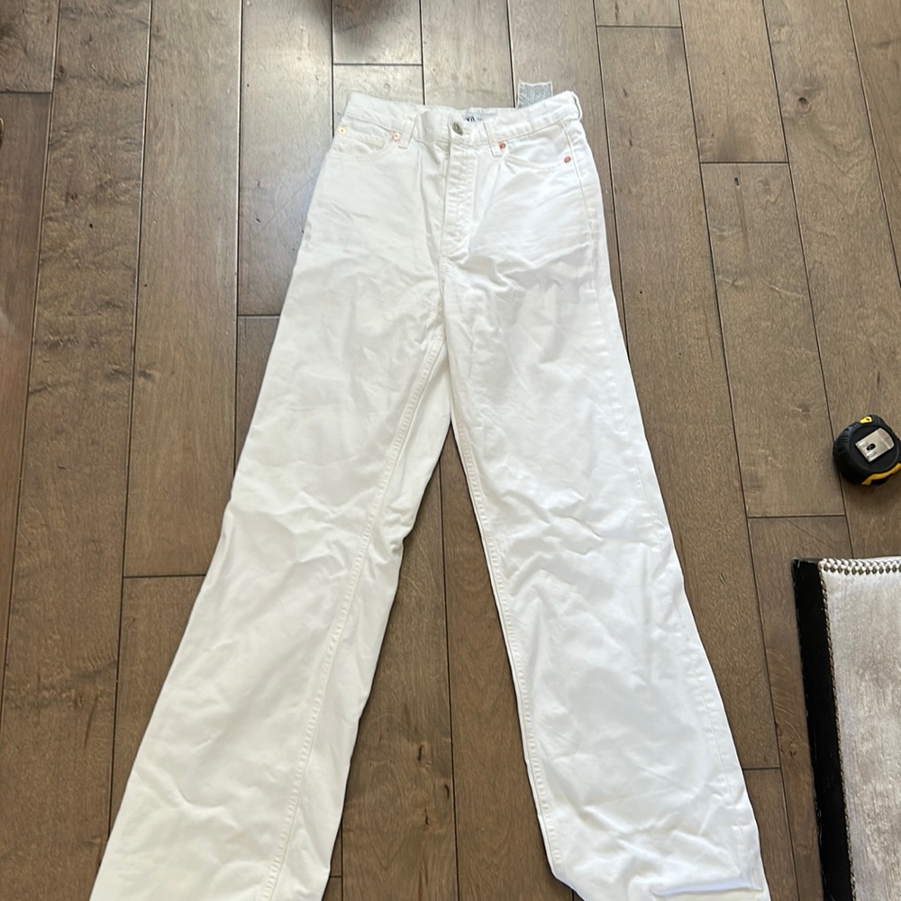 Wide leg white Zara jeans